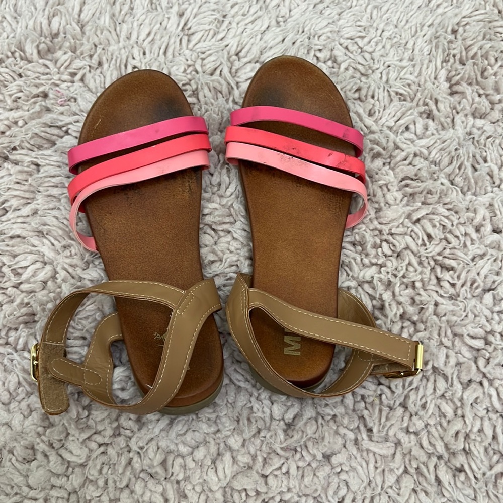 girls sandals